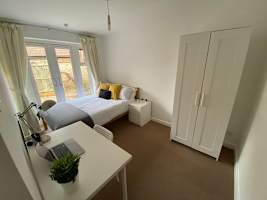 Spacious 5 Bedroom Home in Cambridge photo 7