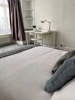 Bedroom Home in Cambridge photo 8