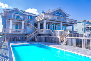 Oceanfront Estate, Corolla, 7 Bedrooms, Heated Pool, Hot tub with oceanview, Lighthouse views — Corolla, NC — vacation rental
