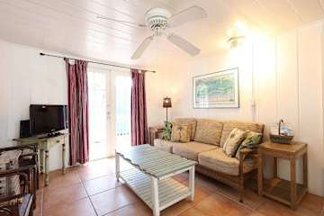 Yellow Palm Cottage