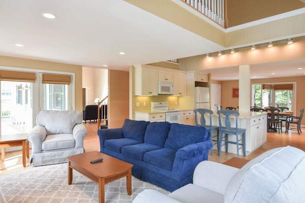 Photo 3 of Del Mar #20008 - Short Walk to Private Beach!