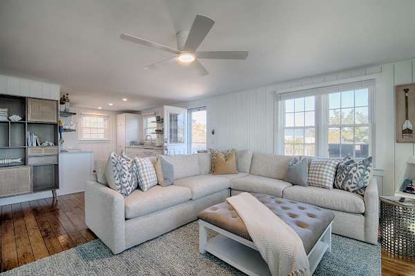 Photo 9 of Del Mar #13369 - Stunning Waterfront Views, Beach steps away!