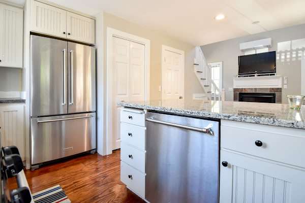 Photo 10 of Del Mar #11108 - 4 min Walk to Commercial Street and Beach!