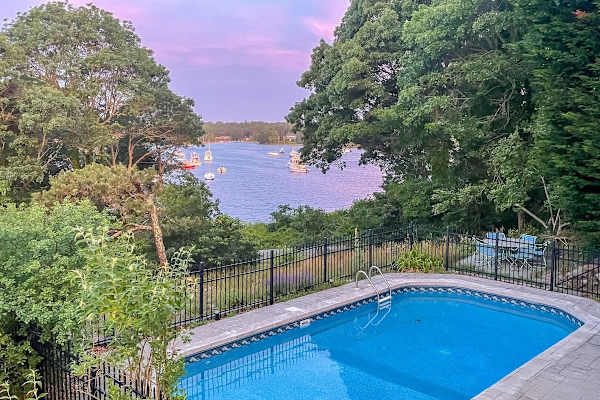 Photo 2 of Del Mar #15565 - Stunning Home with In-Ground Pool!