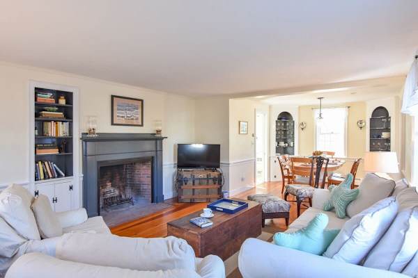 Photo 7 of Del Mar #18819 - Heart of Brewster .5 Miles to Beach!