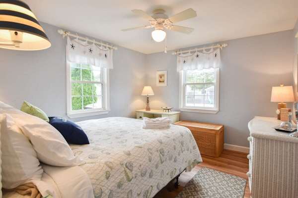 Photo 10 of Del Mar #19921 - 1/2 Mile to Nantucket Sound Beaches!