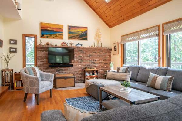 Photo 7 of Del Mar #13364 - 4 Mins to Wellfleet Village, Screened sunroom!