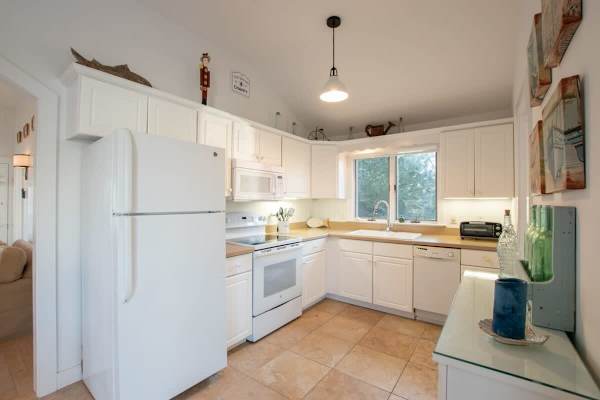 Photo 9 of Del Mar #18837 - Just a few steps to Ellis Landing Beach!