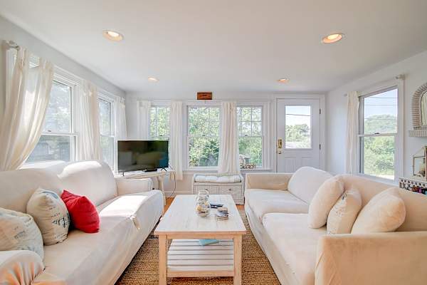 Photo 10 of Del Mar #14401 - Stunning Bay Views by Beach Dog Friendly!