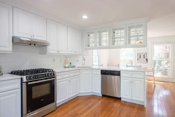 Photo 7 of Del Mar #17738 - Walk 0.3 Mile to Bank Street Beach!