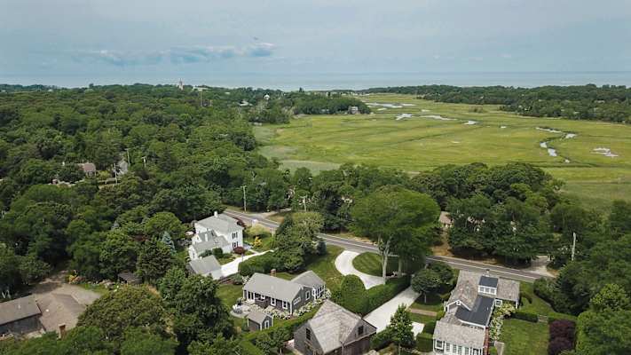 Photo 4 of Del Mar #15504 - 1 min drive to Rock Harbor, 2 min to Town!