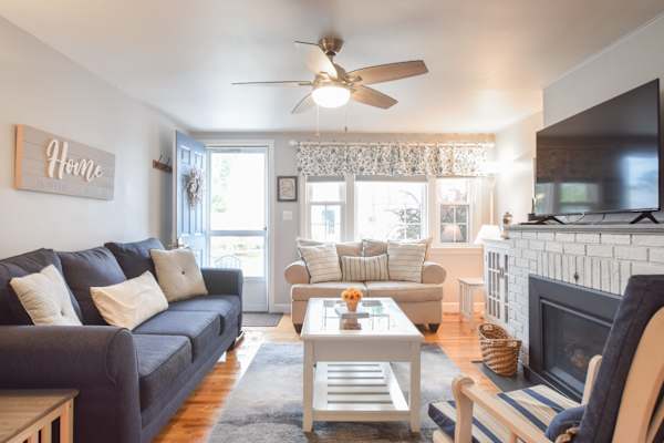 Photo 8 of Del Mar #19921 - 1/2 Mile to Nantucket Sound Beaches!