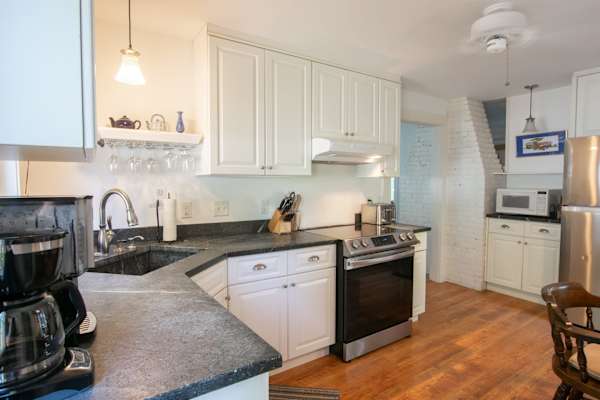 Photo 6 of Del Mar #13309 - On the bay in Wellfleet - walk to water!