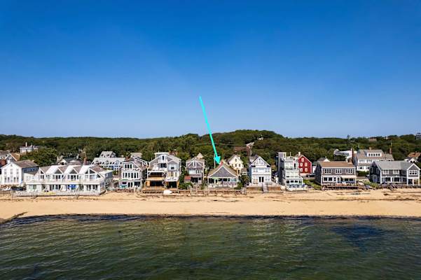 Photo 2 of Del Mar #11105 - Beachfront on Commercial St w/ Water Views!