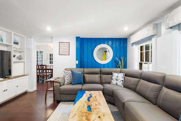 Photo 5 of Del Mar #20001 - Shopping Restaurants 6 mins to Beach! AC!