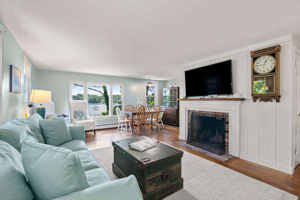 Photo 8 of Del Mar #15540 - Waterfront on Orleans Cove!