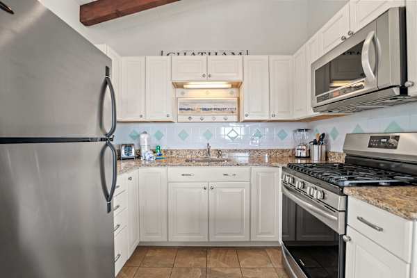 Photo 10 of Del Mar #16612 - Walk to Ridgevale Beach!