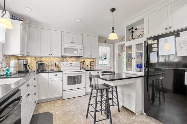 Photo 7 of Del Mar #16619 - On the Chatham Loop - 1 Min to the Beach!