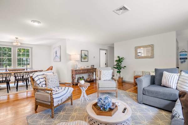 Photo 9 of Del Mar #14497 - Newly Updated Home Close to Beaches!