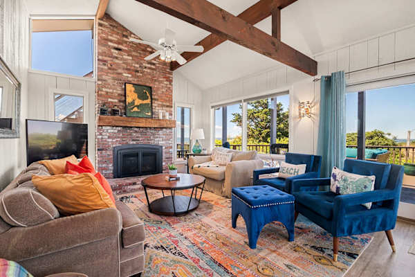 Photo 5 of Del Mar #13370 - Hot Tub, Waterfront Home with Stunning Views!