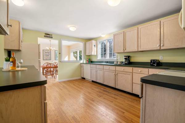 Photo 10 of Del Mar #16692 - Walk to Water, near Downtown Chatham!