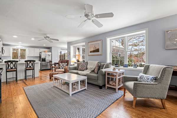 Photo 7 of Del Mar #17760 - Cozy Bungalow Close to Downtown!