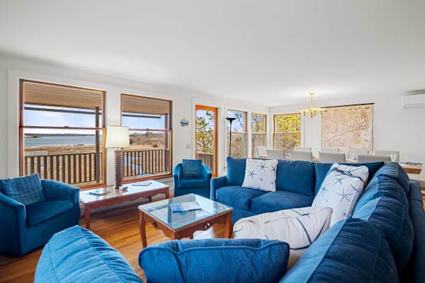 Photo 9 of Del Mar #16694 - Sweeping Views, 150 Yards to Private Beach!