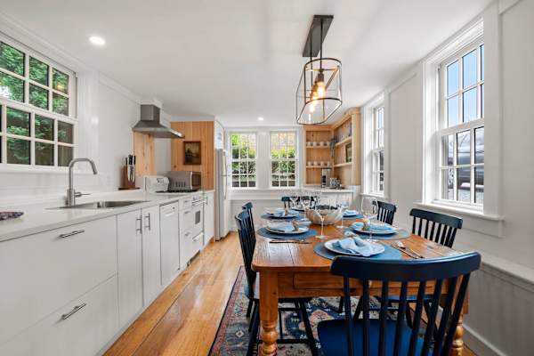 Photo 10 of Del Mar #11101 - Private Garden, Central AC, Dog Friendly!