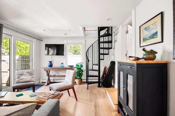 Photo 3 of Del Mar #11109 - Charming Getaway 1 Block from Beach!