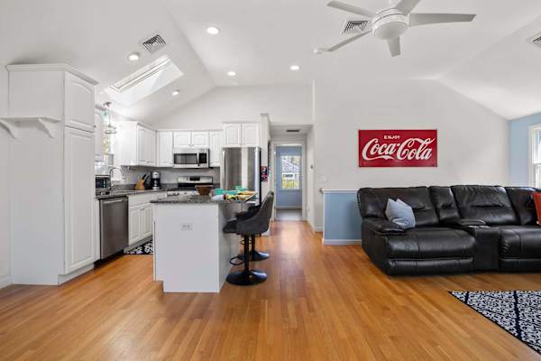 Photo 8 of Del Mar #19940 - Hot Tub, 200 ft to Beach!