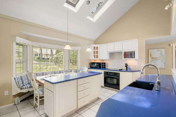 Photo 10 of Del Mar #20027 - Waterfront, Incredible Views and Private Dock!