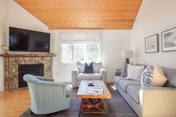 Photo 3 of Del Mar #14512 - Hot Tub, Game Room, Large Private Yard!