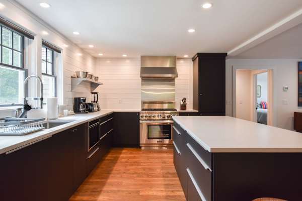 Photo 2 of Del Mar #15553 - Luxurious, Modern Walk to Water!