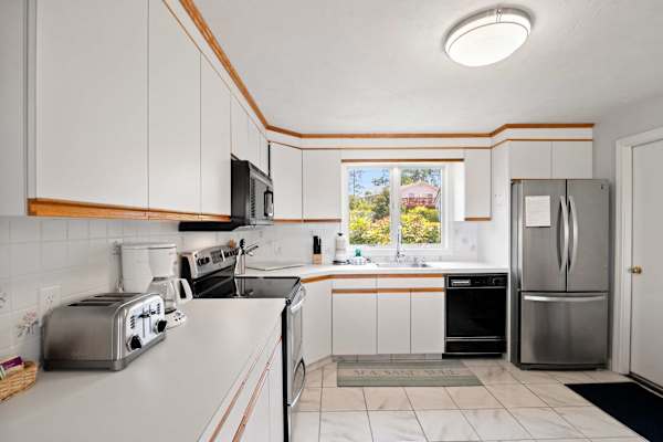 Photo 7 of Del Mar #19948 - Water Access, Sunsets, Walk to Restaurants!