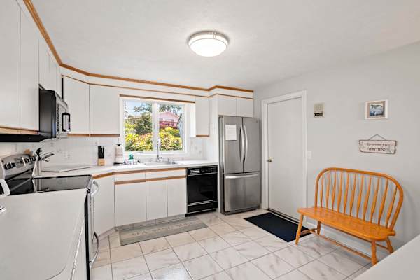 Photo 10 of Del Mar #19948 - Water Access, Sunsets, Walk to Restaurants!