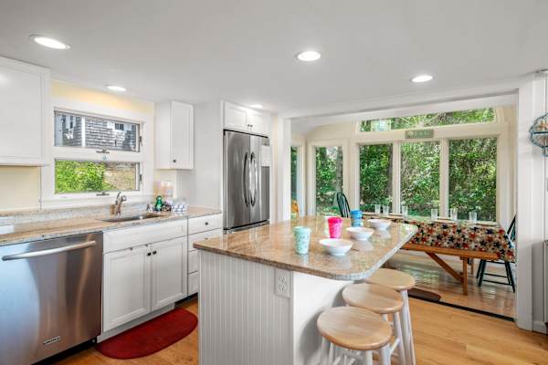 Photo 10 of Del Mar #19947 - Waterfront on Follins Pond!