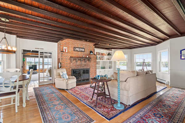 Photo 4 of Del Mar #20032 - Stunning Waterfront Home!