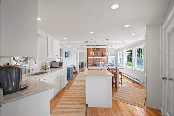 Photo 8 of Del Mar #20032 - Stunning Waterfront Home!