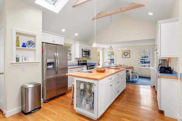 Photo 8 of Del Mar #17767 - Half Mile to Earle Rd Beach!