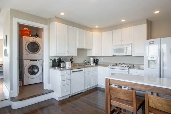 Photo 10 of Del Mar #11159 - Renovated Oceanfront Penthouse!