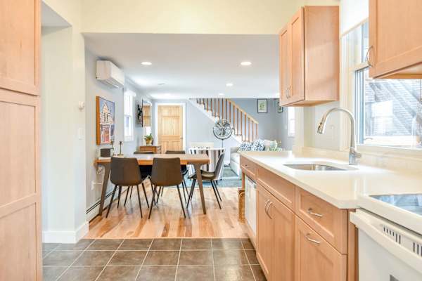 Photo 8 of Del Mar #11116 - Commercial St Private Patio Dog Welcome!