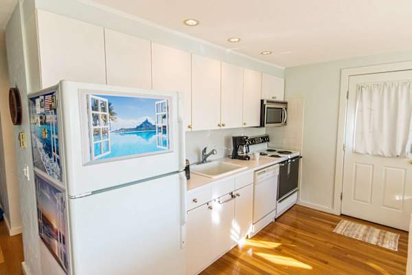 Photo 8 of Del Mar #11160 - East End Condo Across from Assoc Beach!