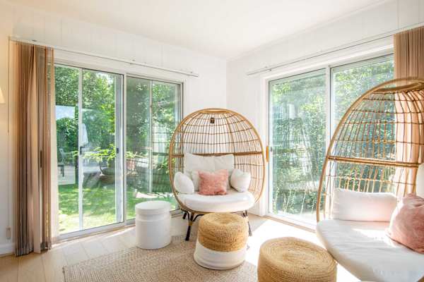 Photo 4 of Del Mar #19923 - Sunroom, Spacious Deck, 8 Mins to Mayflower Beach!