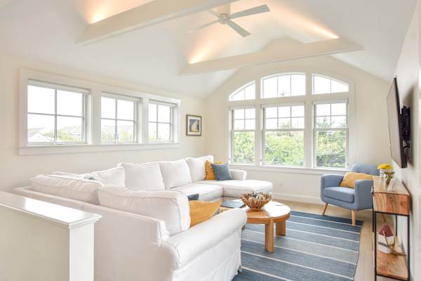 Photo 7 of Del Mar #14424 - Gorgeous Architectural Home w/ Water Views!