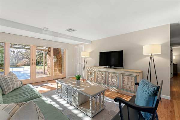 Photo 4 of Del Mar #18843 - Steps to Bayside Beach, Central AC, Large Backyard!