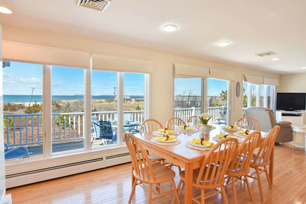 Photo 6 of Del Mar #14490 - Stunning Water Views by Private Beach!