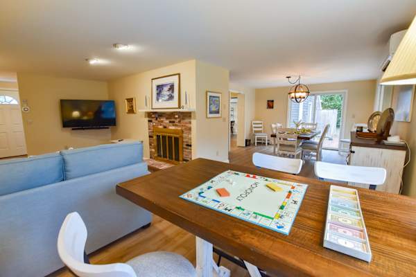 Photo 5 of Del Mar #14511 - Sunroom, Mins to Beaches, Central AC!