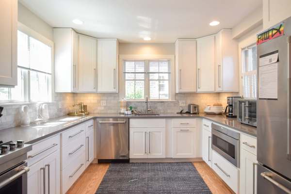 Photo 2 of Del Mar #11171 - Private deck, walk to Commercial Street!