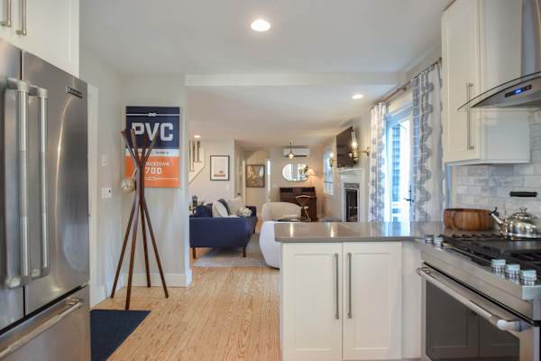 Photo 8 of Del Mar #11171 - Private deck, walk to Commercial Street!