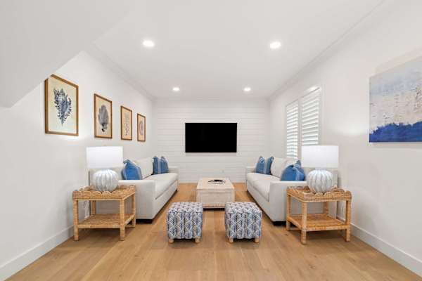 Photo 6 of Del Mar #17754 - Sophisticated Luxury Home 1 Mi from Downtown!